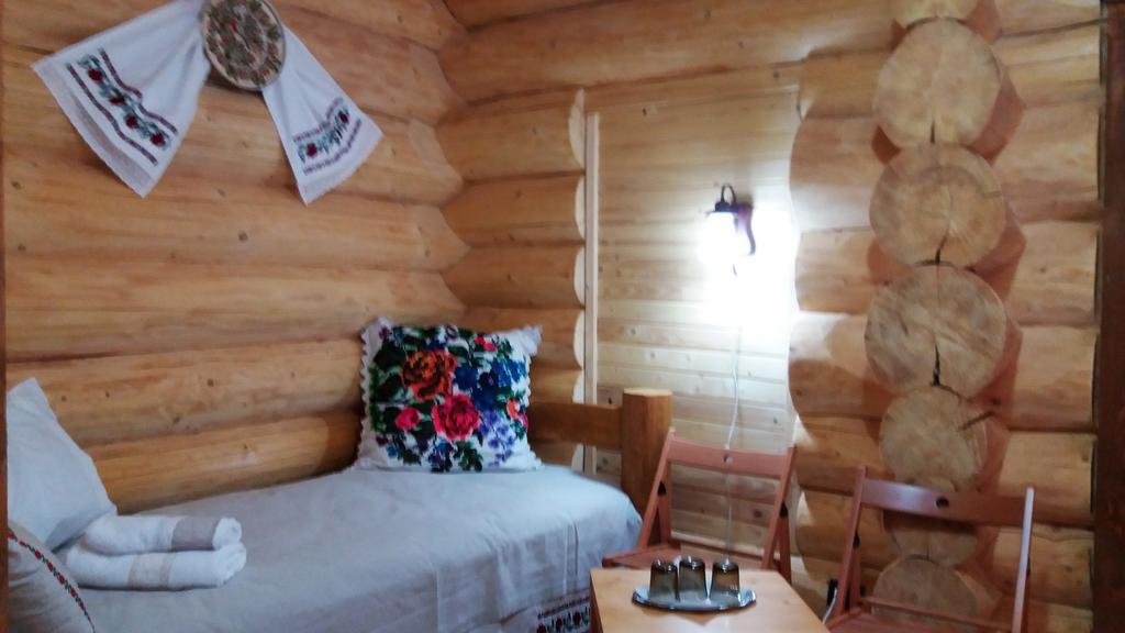 Отель Casutele Din Мойсей Экстерьер фото